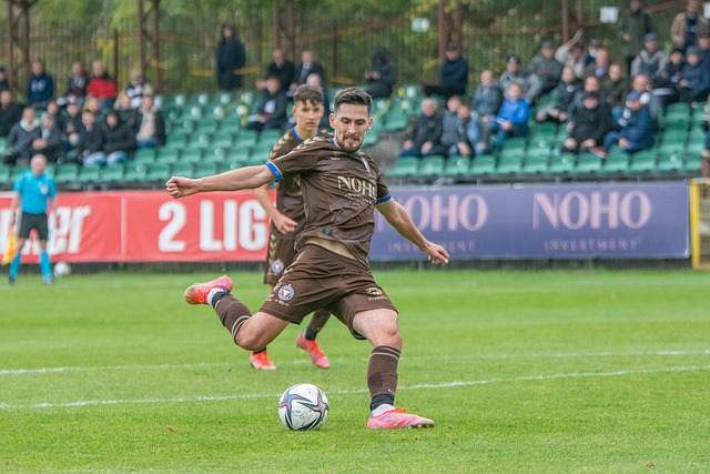 而是利用商 而是利用商